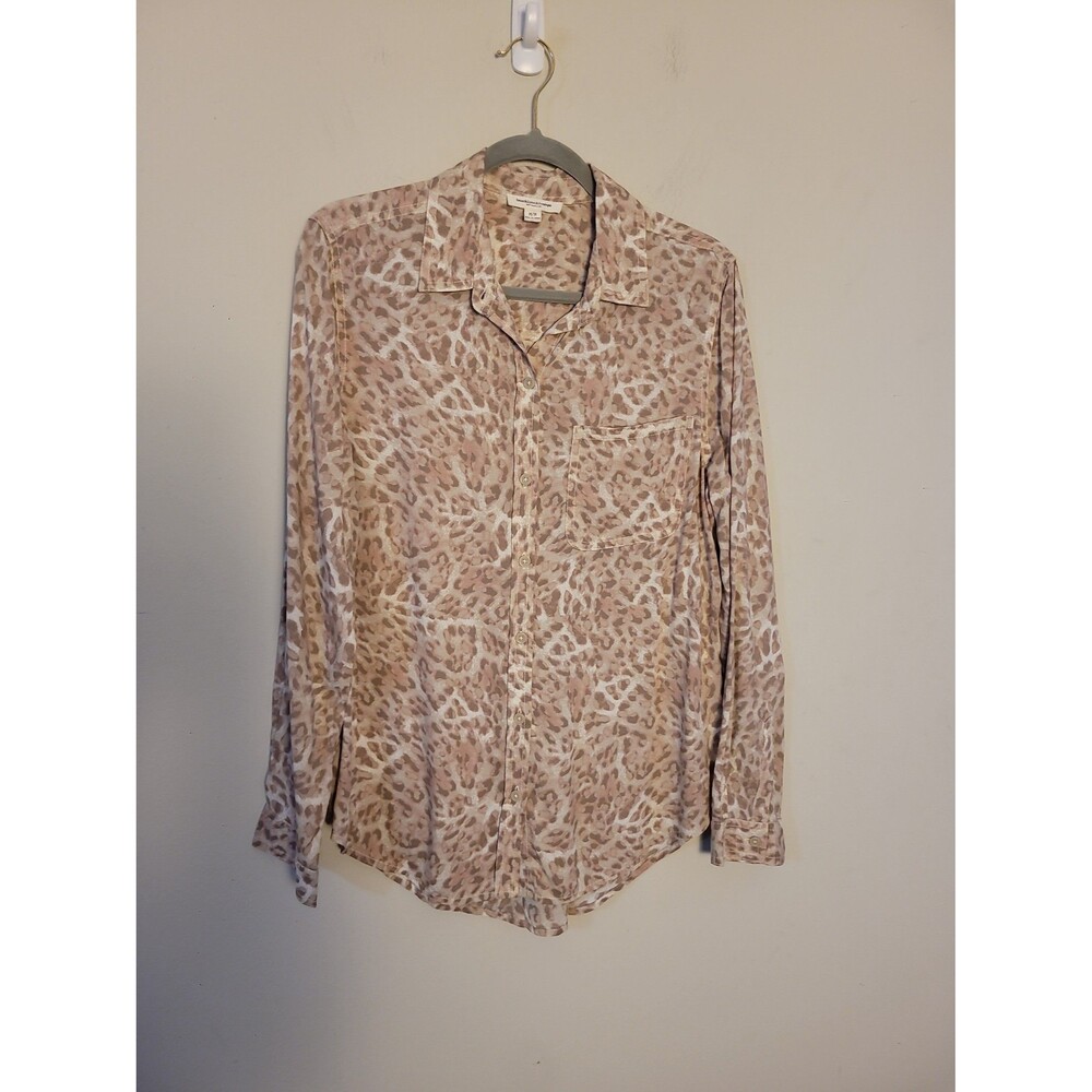 Beach Lunch Lounge Light Tan Leopard Print Button Up Shirt Sz M